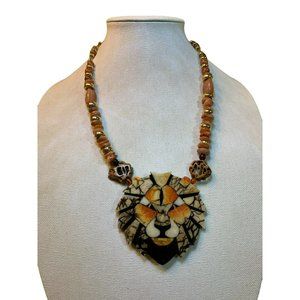 Vintage Inlaid Lion Head Pendant Necklace Agate Beaded - Lee Sands Unsigned